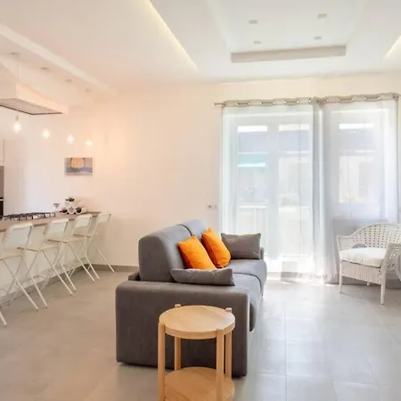 White House - Casa * ソレント