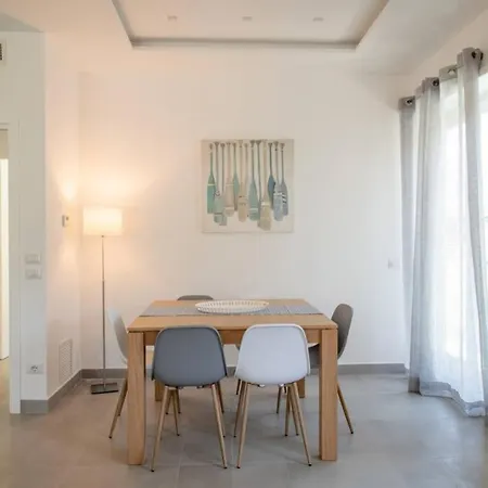 White House - Casa דירה *