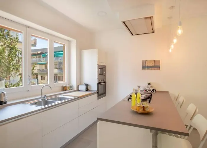 White House - Casa Сорренто