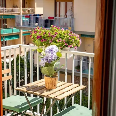 White House - Casa Sorrente