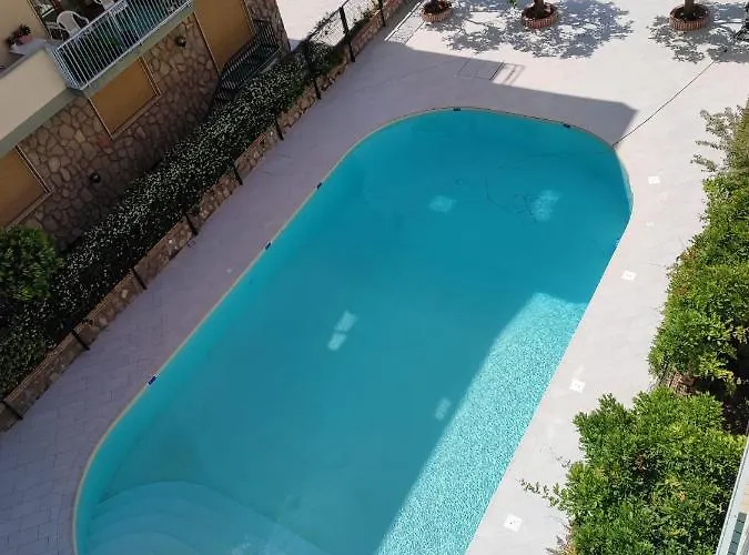 White House - Casa Apartman